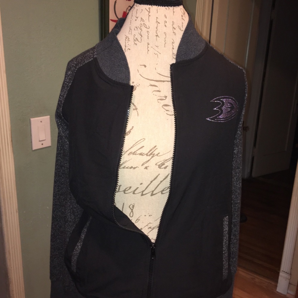 NHL DUCKS zipped up jacket